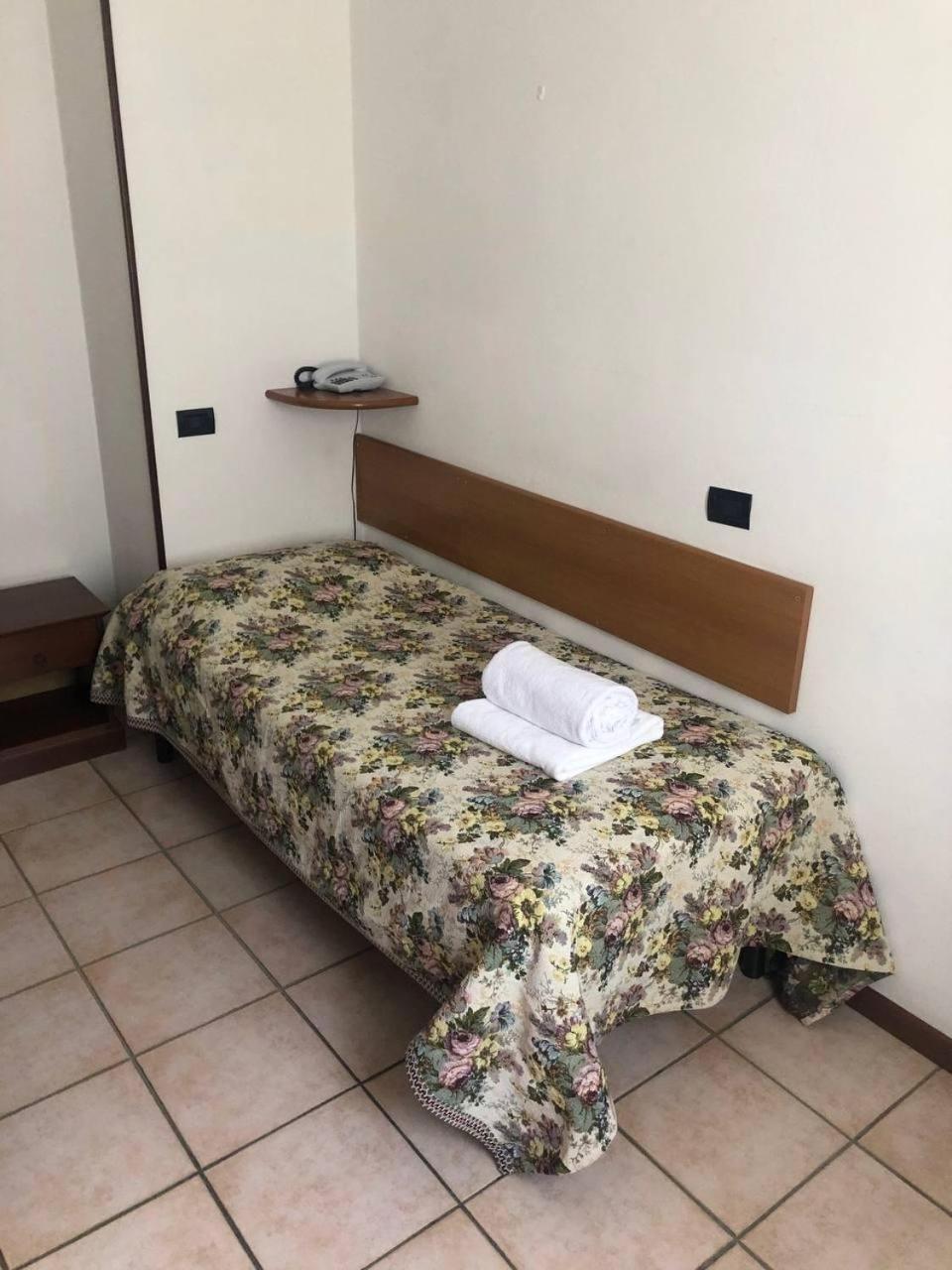 Be Me Hotel Helvetia Tabiano Terme Экстерьер фото