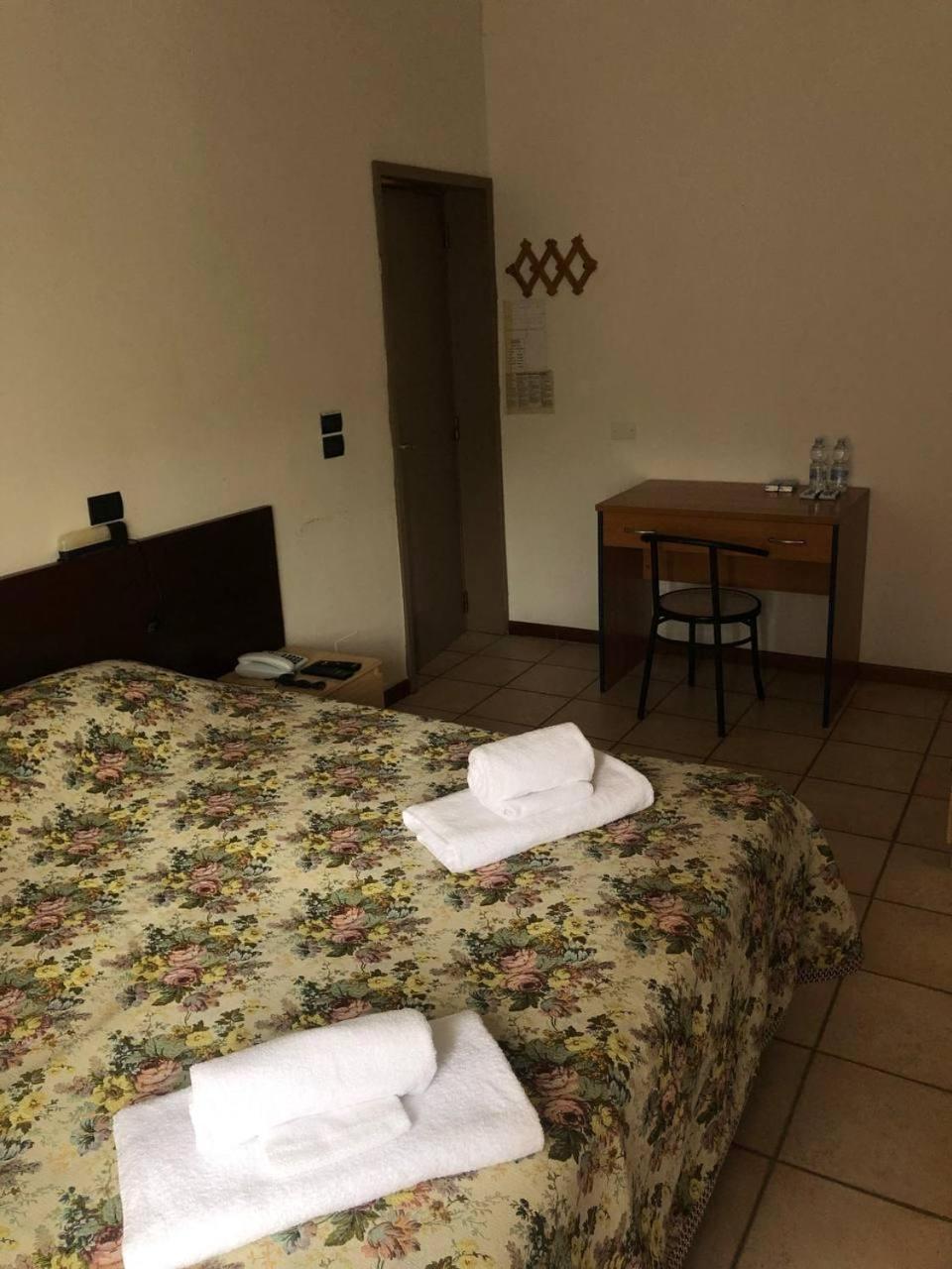 Be Me Hotel Helvetia Tabiano Terme Экстерьер фото