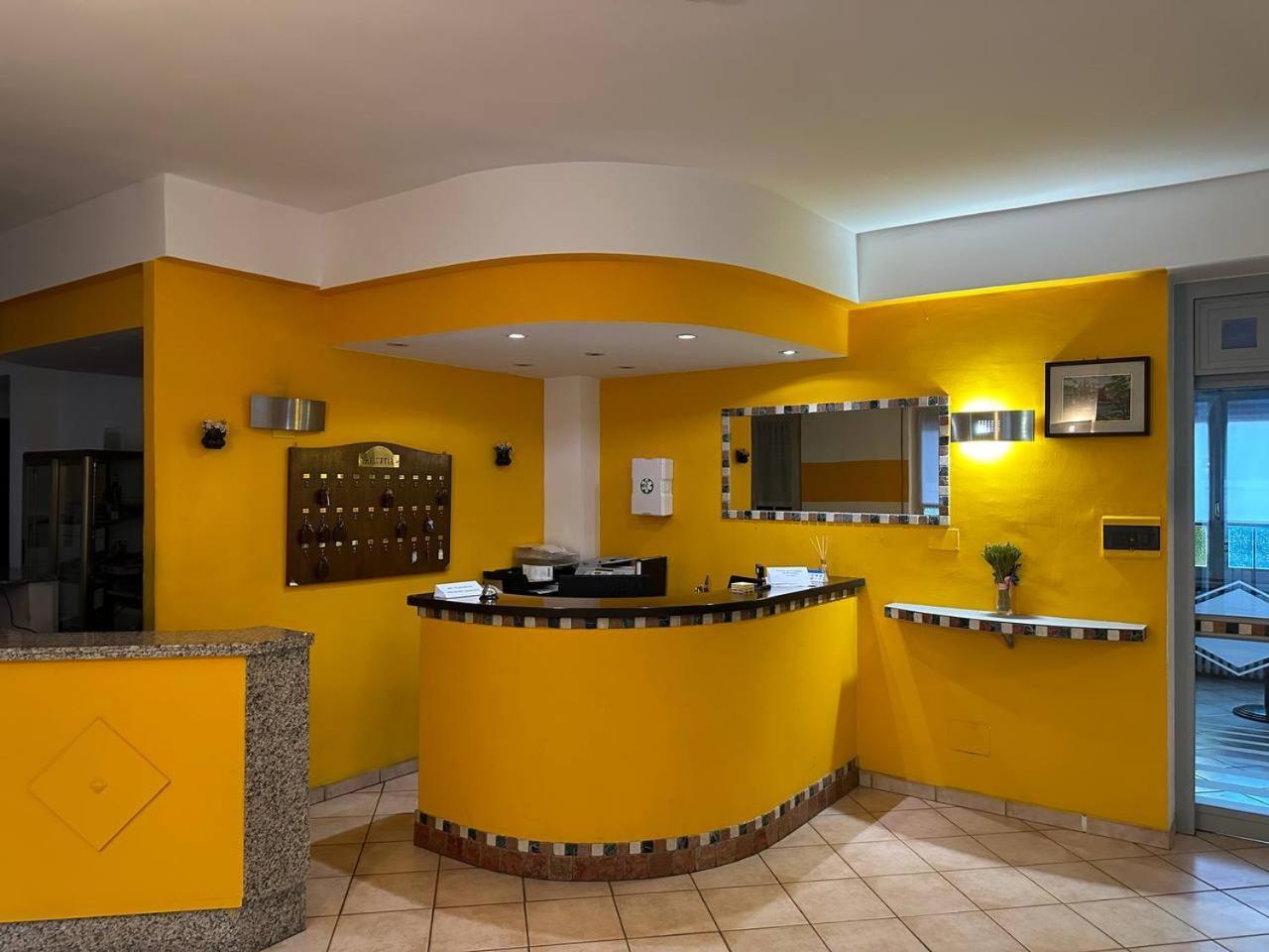 Be Me Hotel Helvetia Tabiano Terme Экстерьер фото